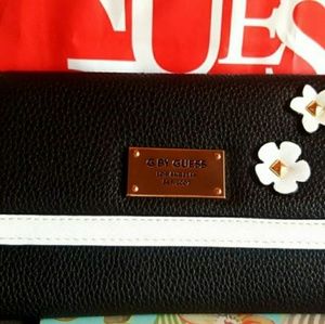 Guess Wallet